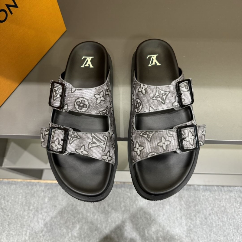 ch**an D*or slippers
